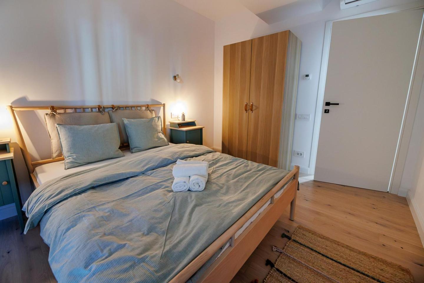 The Corner Luxe Apartment Bucarest Esterno foto