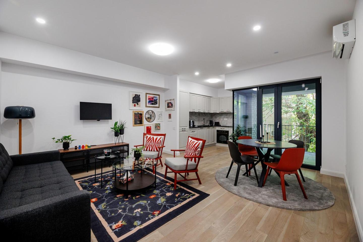 The Corner Luxe Apartment Bucarest Esterno foto