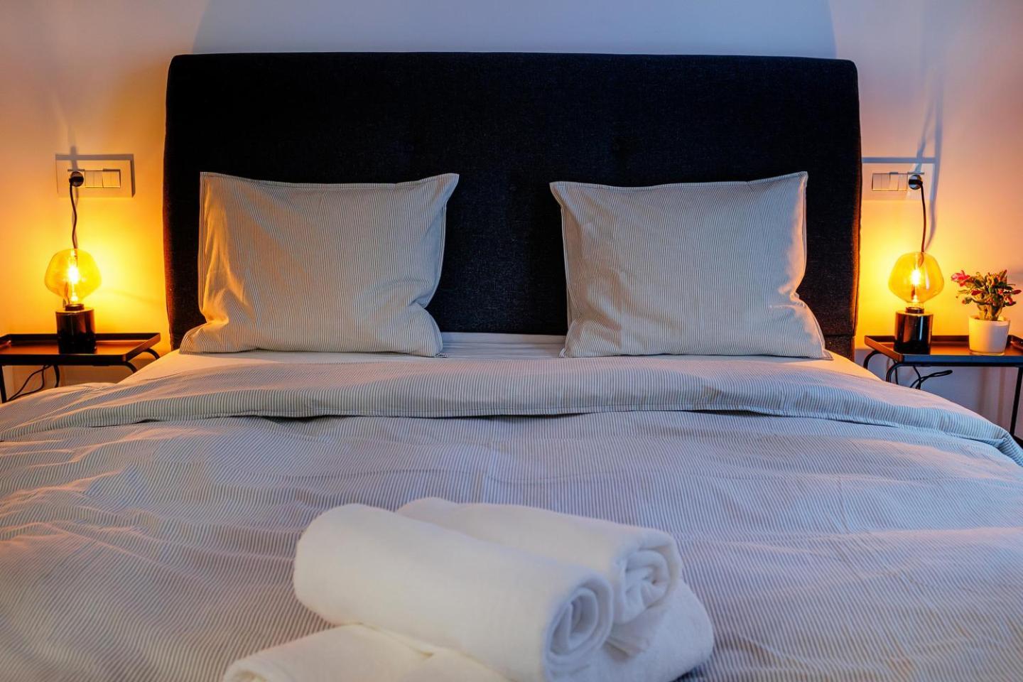 The Corner Luxe Apartment Bucarest Esterno foto